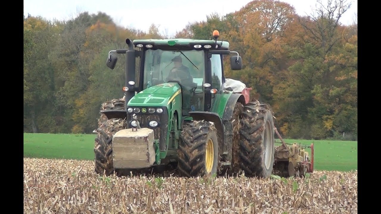 JOHN DEERE 8245 R et DUTZI 4 m au semis de blé dans la Meuse