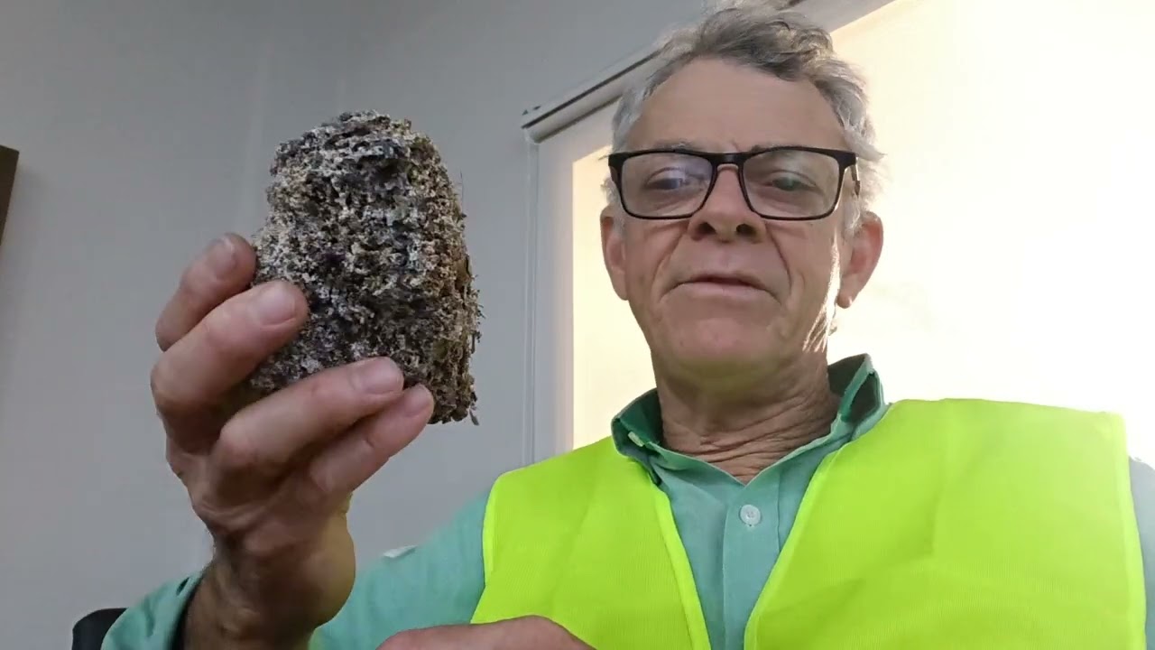 Formação de pedras na fornalha da caldeira