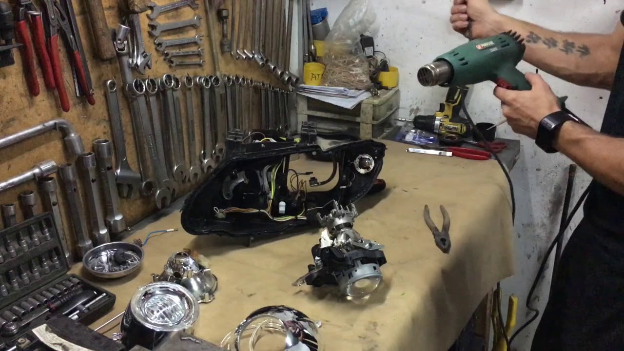 Desmontar faros BMW