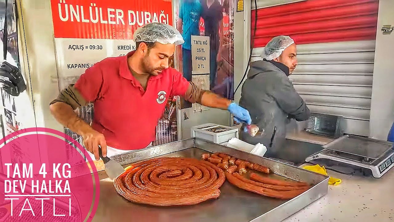 Türkiyenin En Ucuz En Büyük ve  En Lezzetli Tatlısı / Adana Sokak Lezzetleri Ağaçaltı