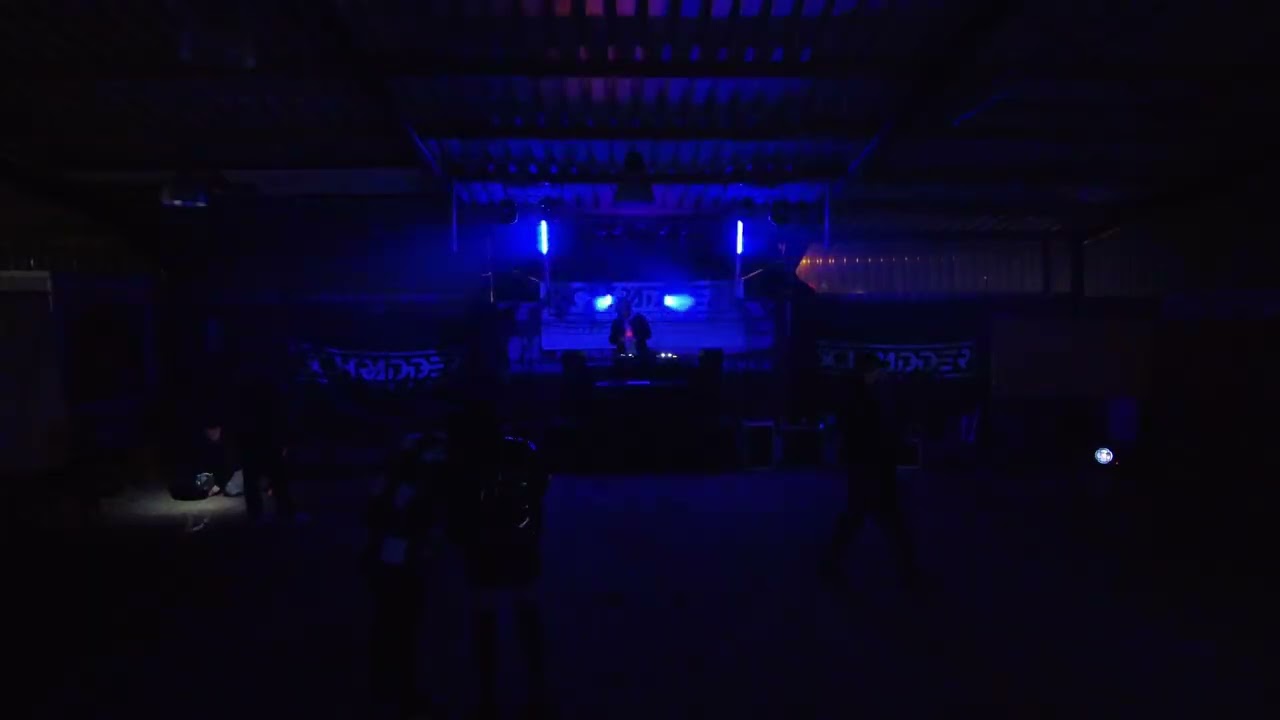 Schrädder Techno „Christmas Rave 2025“ -Guest Artist INFRA-SCHALL-