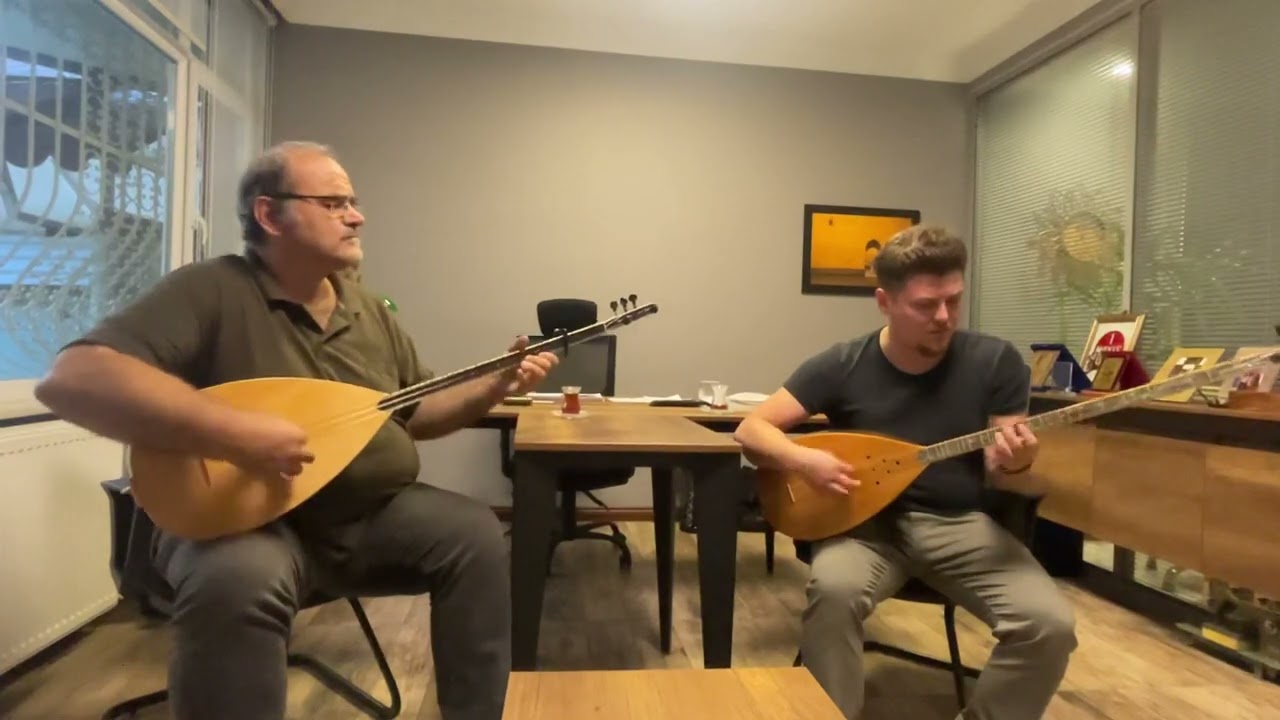 Çetin Akdeniz & Hakan Esgin - Katiller de ağlar film müziği