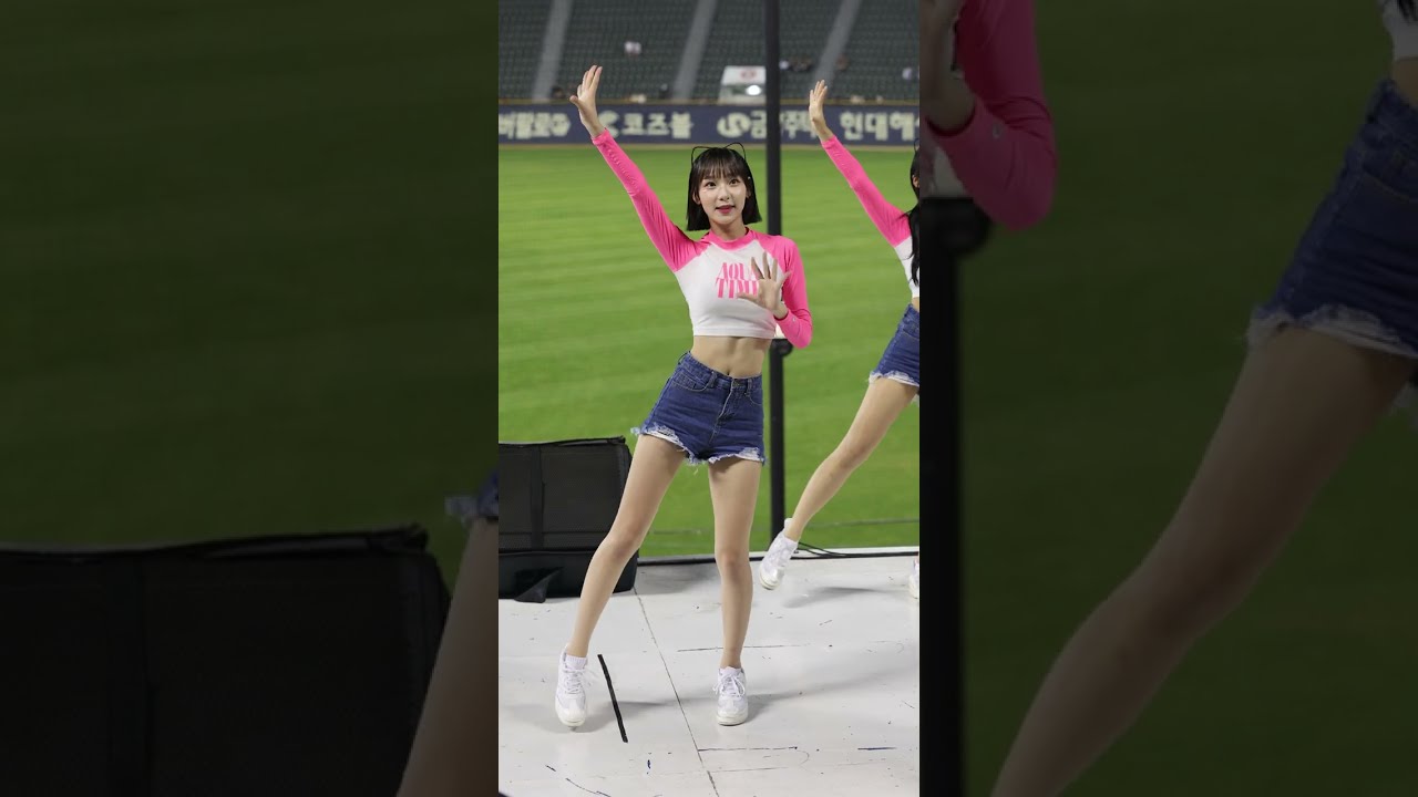 [4K] 정희정 치어리더 - 퀸카 /230817