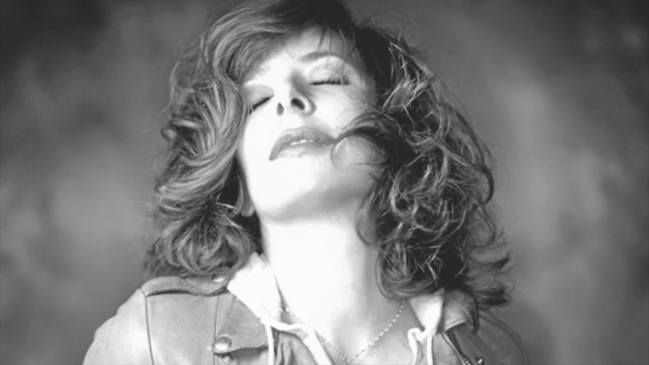 Mylène Farmer - A-t-on jamais (remixed by Edgar Simster)