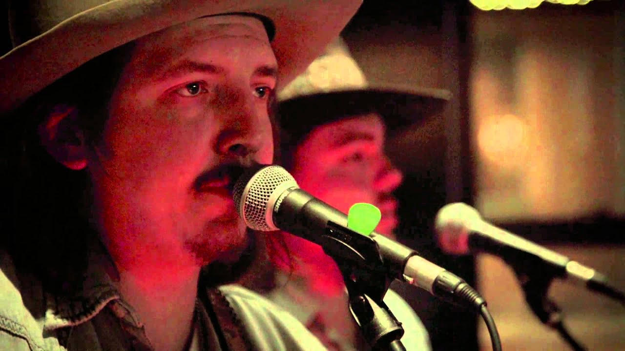 Tylor & the Train Robbers - Waiting Around to Die
