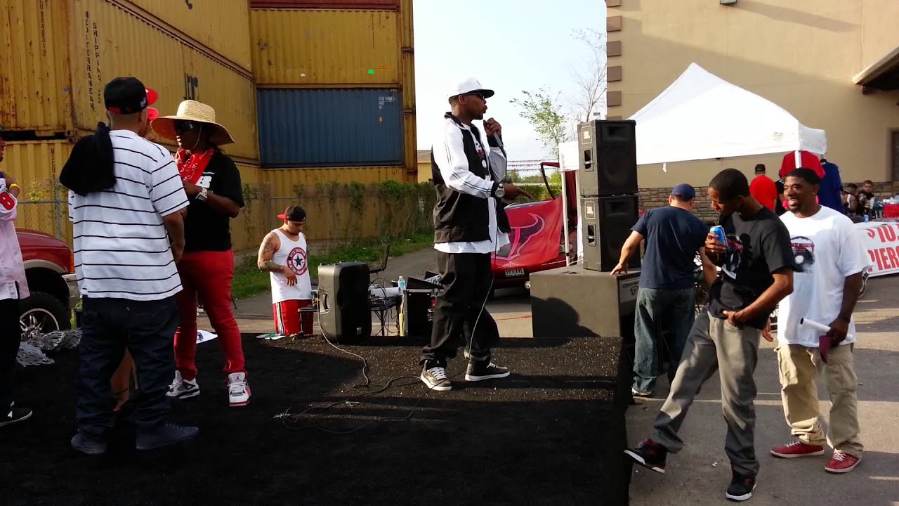 Heavyweightaz Click DJ A.M.G wreckin da mic