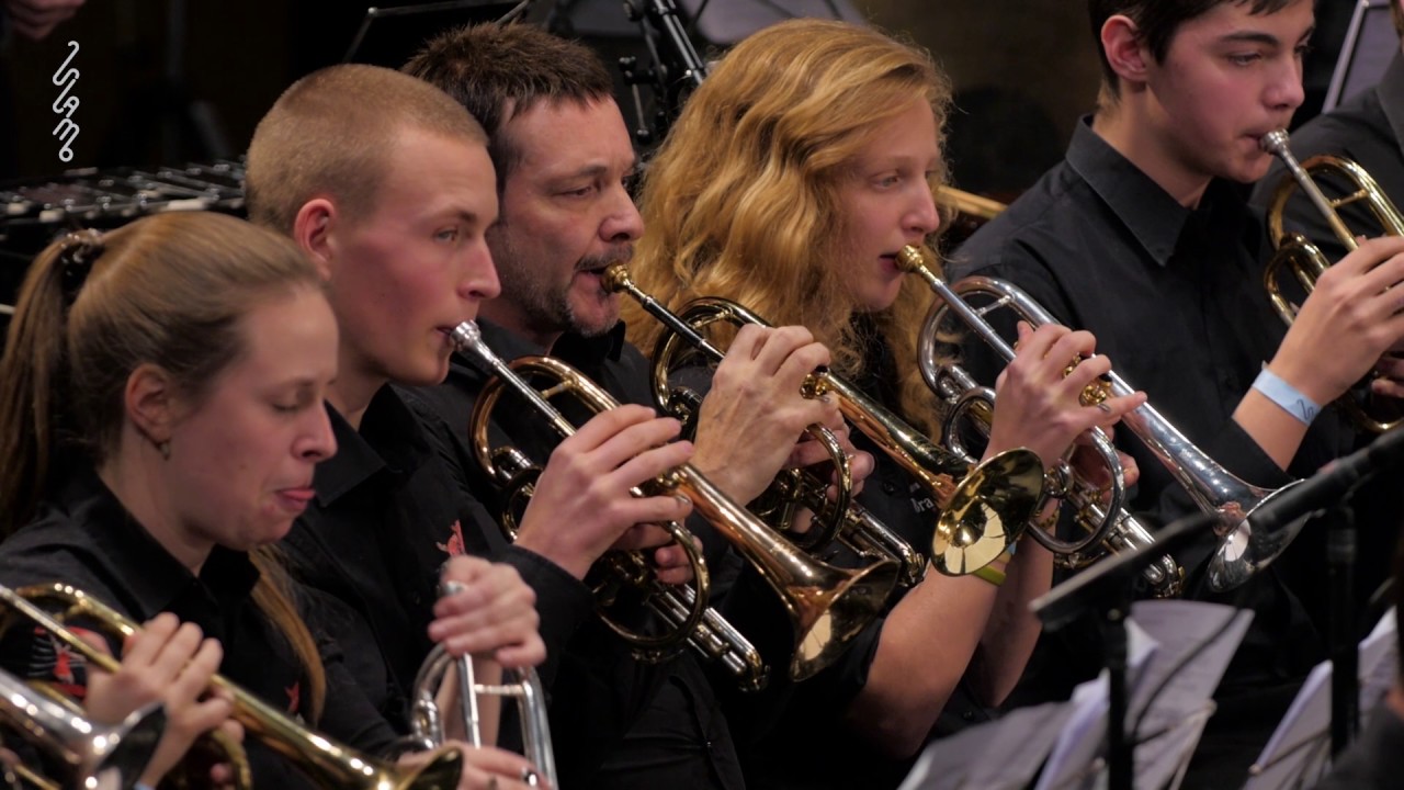 Equilibrium - Paul Lovatt-Cooper door Brassband Gent