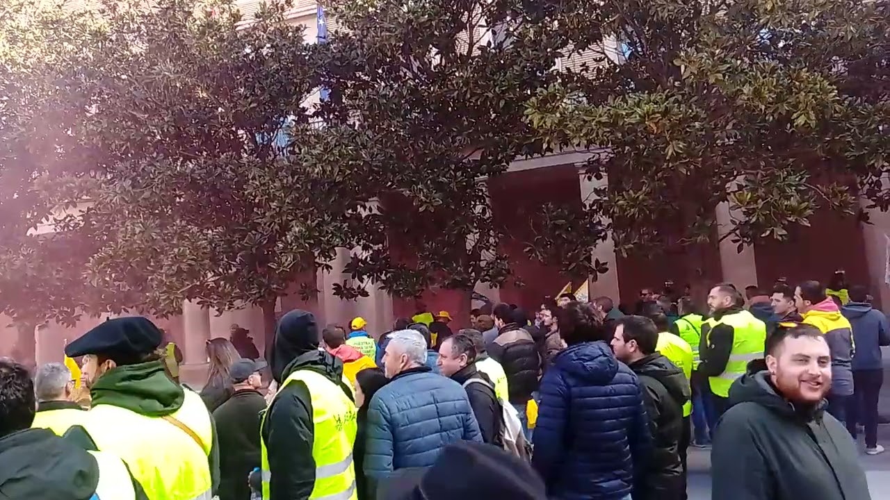 Manifestación de agricultores contra mercosur delegación del gobierno en Zaragoza