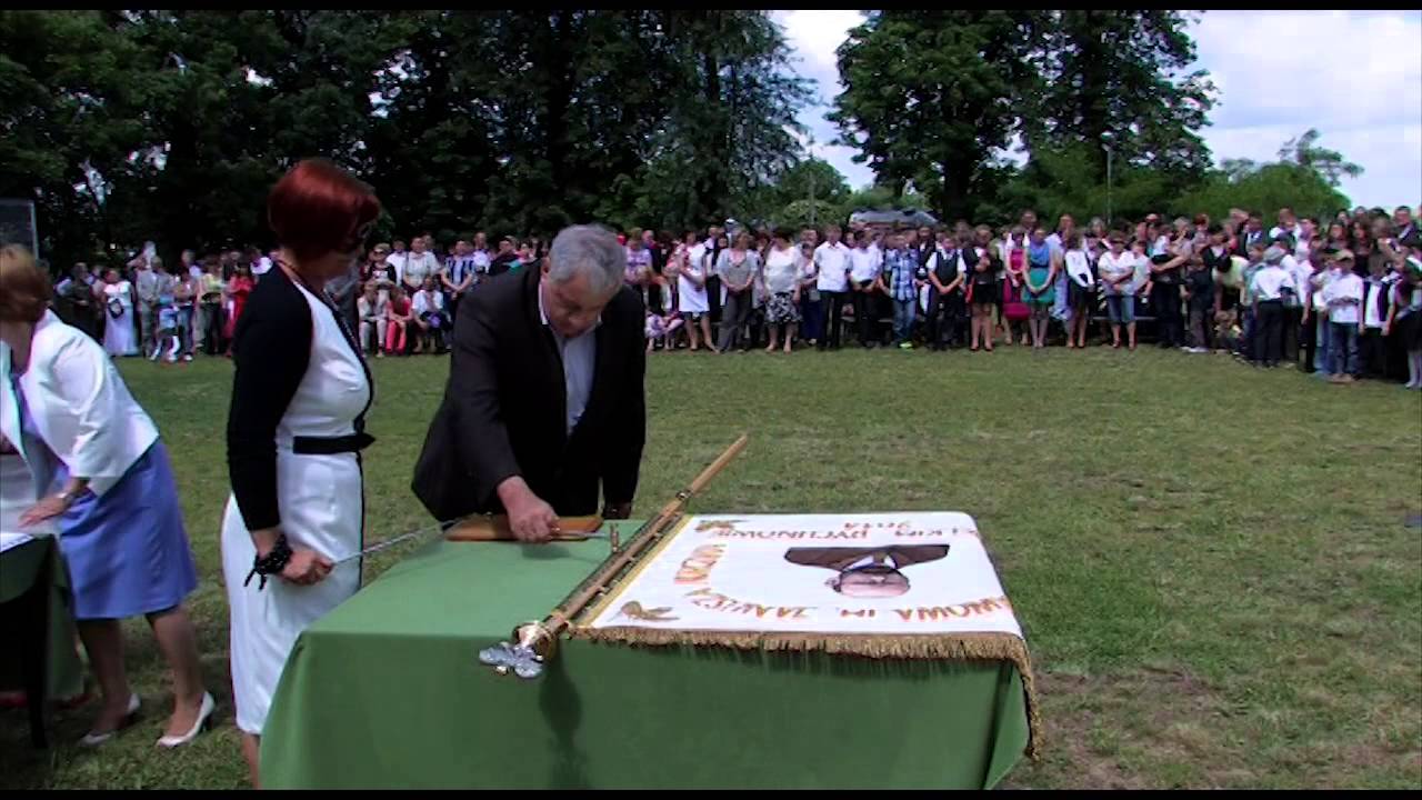 skr&oacute;t uroczystości nadania imienia szkole w Wielkim Rychnowie