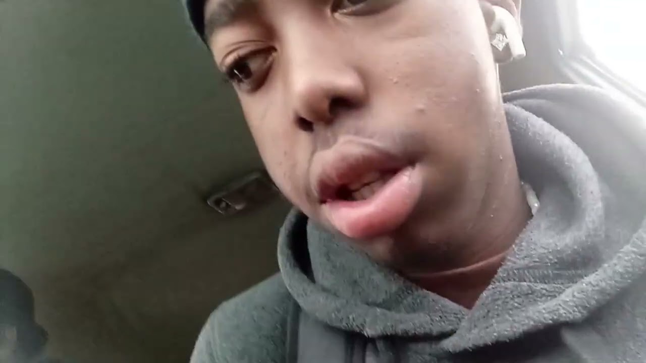 Spend a day with me as a Ewc college student (first year)