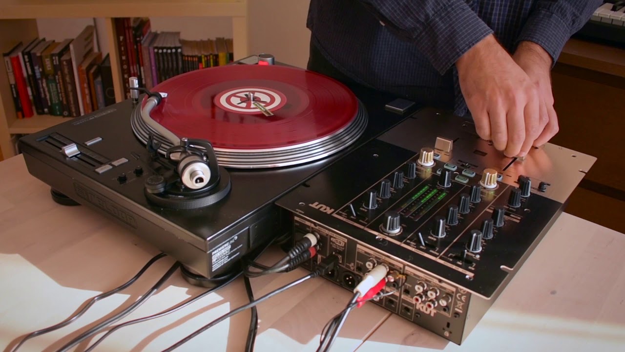 Overview Reloop RP-7000 MK2 gramofona i Reloop KUT miksete koji je uradio DJ Raid.