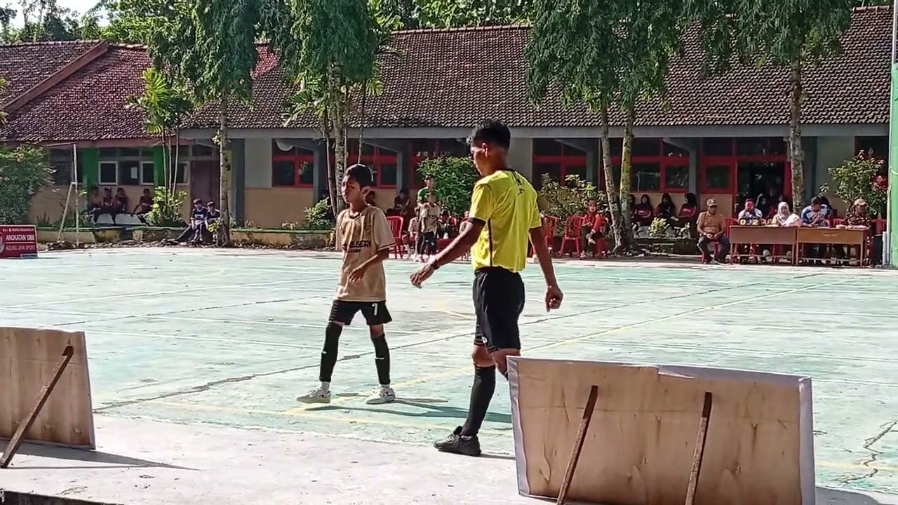 BABAK 2 : SDN MOJOSARI VS MI TLOGOREJO