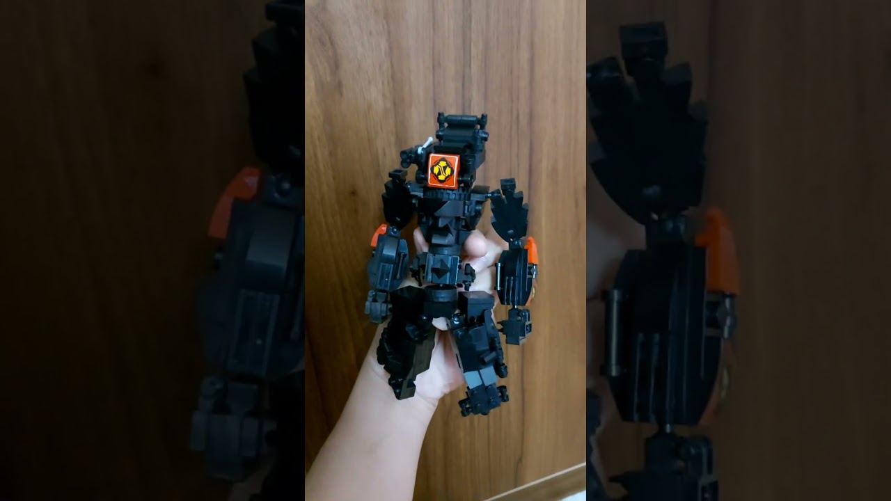 DK-BLACK POSE LEGO MECH