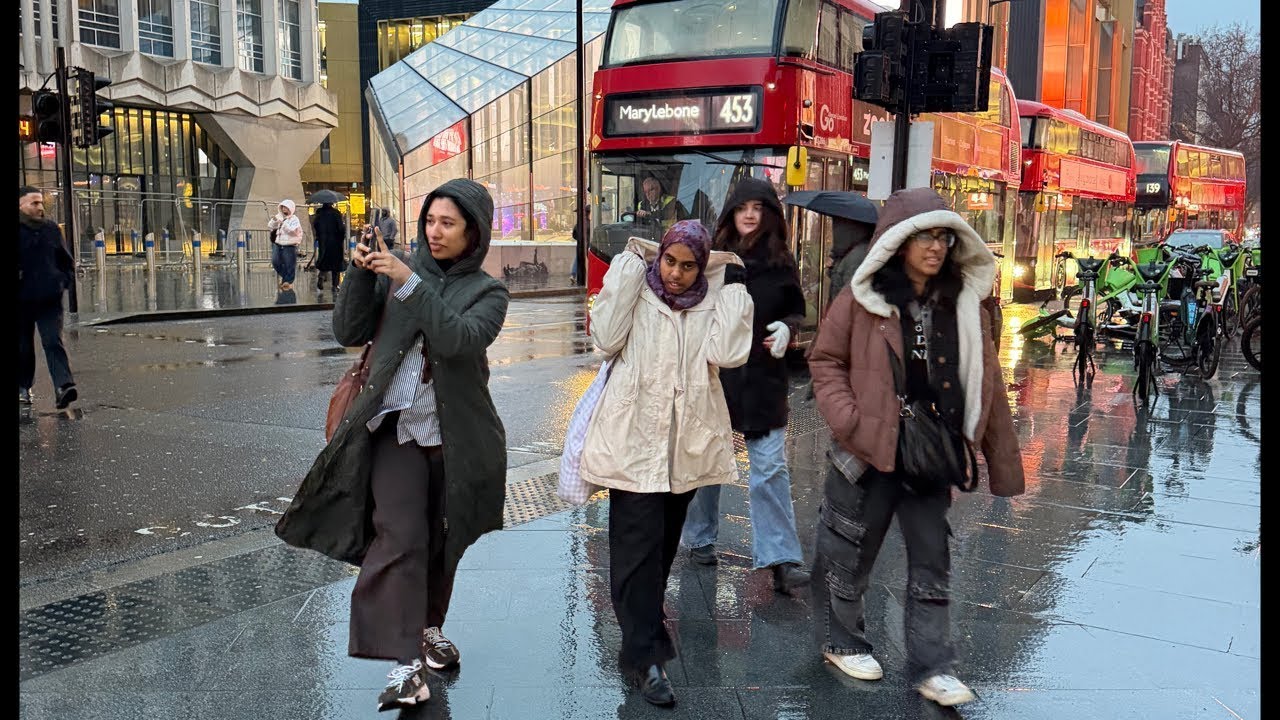 London LIVE in Rain Tuesday 3 February 2026
