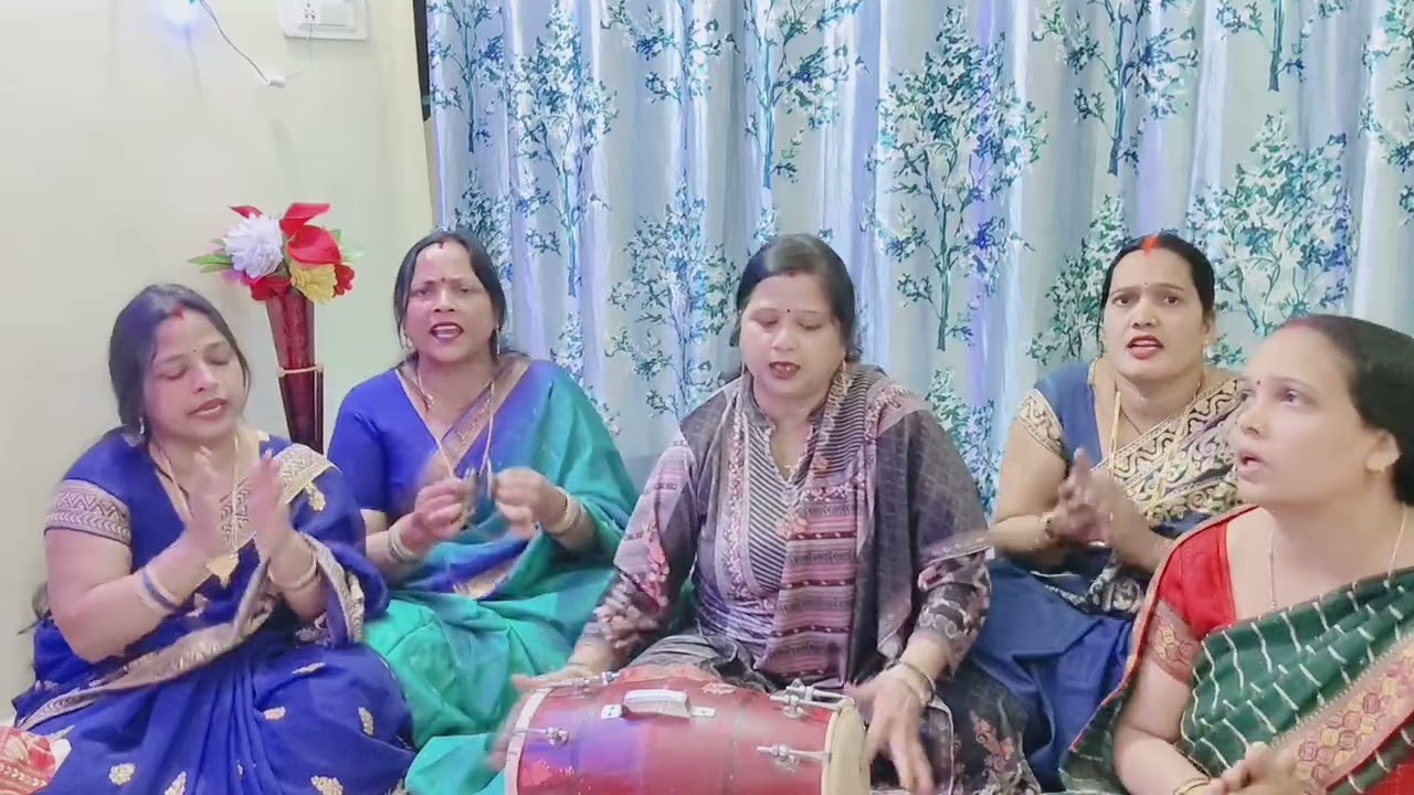 शिव मांगे गवनवा होली में🔱🔱