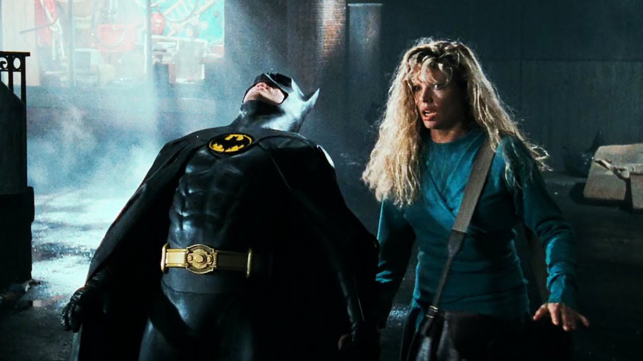 This is what Keaton's Batman could do if he can turn his fricking head lol 😂