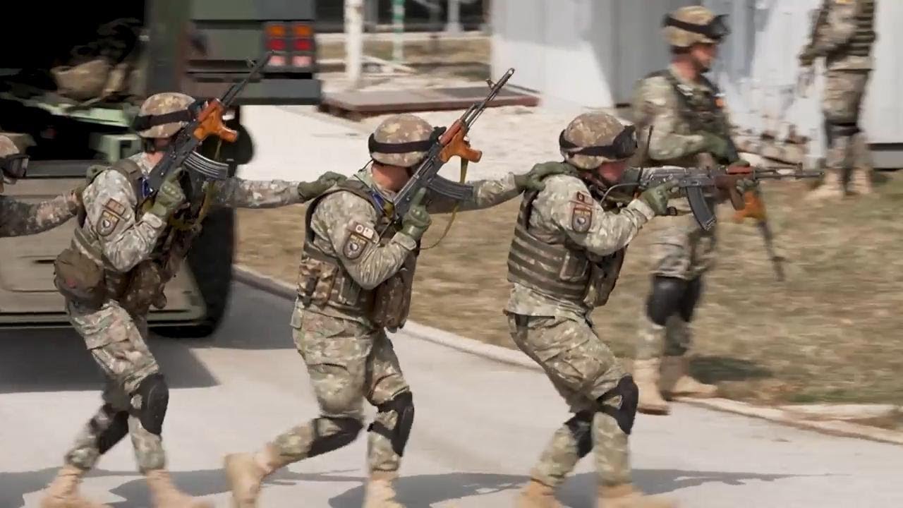 Military peacekeepers train in Bosnia amid tensions
