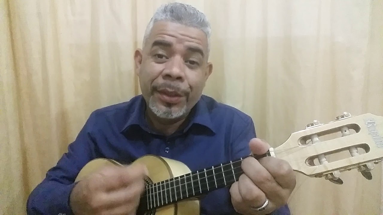 Como tocar o louvor, lindo,lindo,lindo És no cavaquinho/acordes simplificados