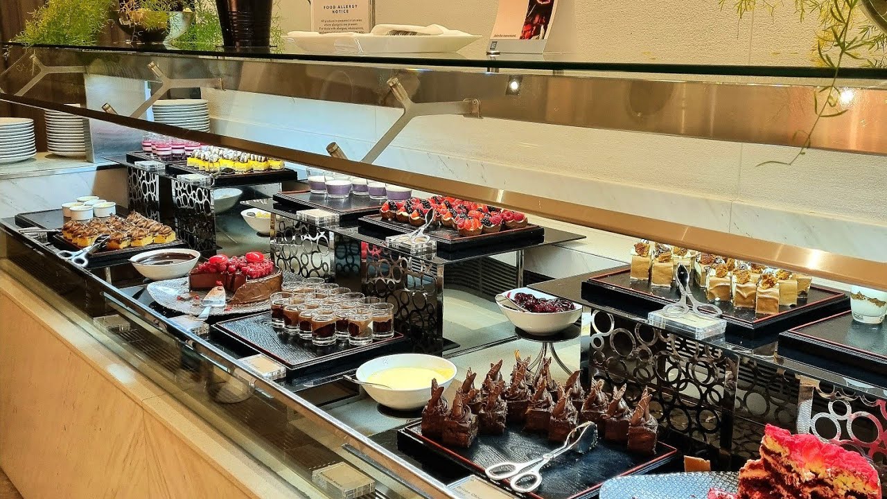 Award Winning Buffet Seafood, Steak, Indian Curry & Arabic Salad! Rosewater Conrad Abu Dhabi UAE 🇦🇪