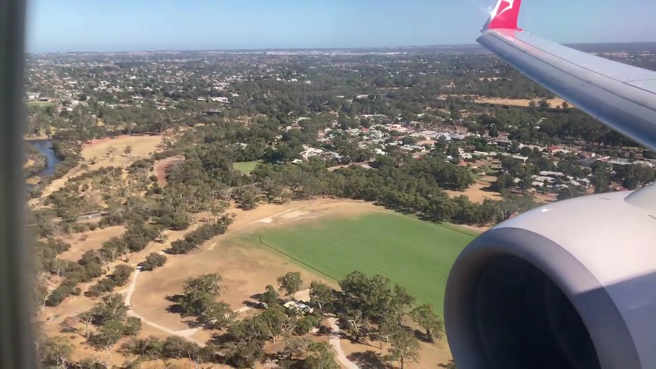 Aeroplane landing