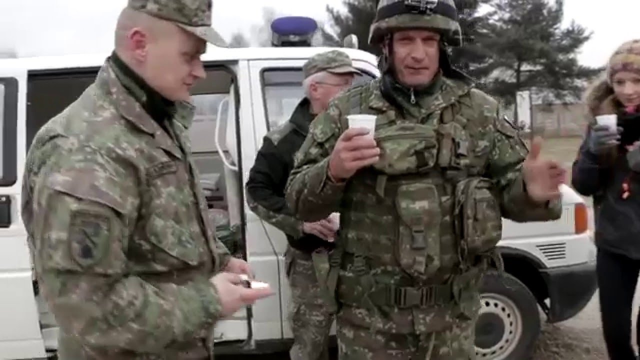 Budovanie osobného okopu pre ležiaceho strelca (Full)