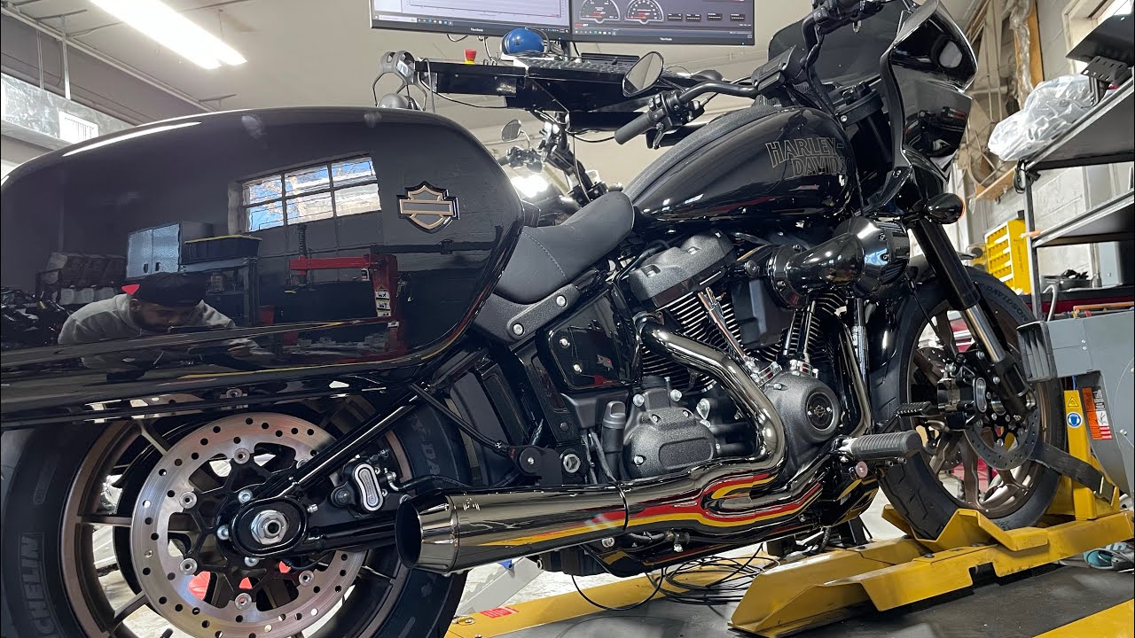 Black chrome Bassani road rage 2 on Low rider st