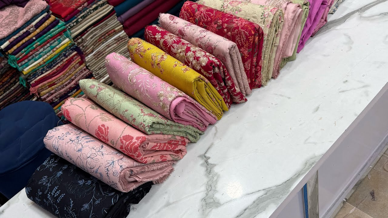 💖Sale💖Sale💖Winter Karandi suits with crinkle chiffon dupatta 💖