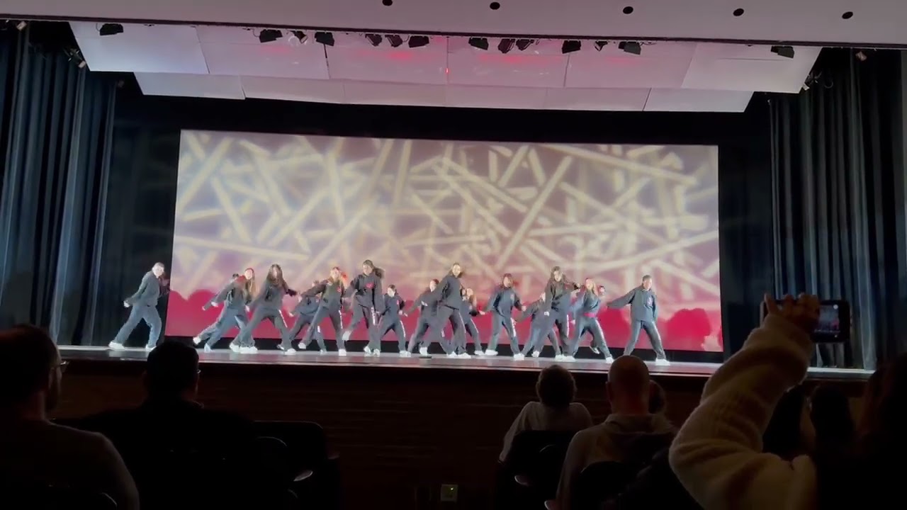 De La Cru Dance Show 2025