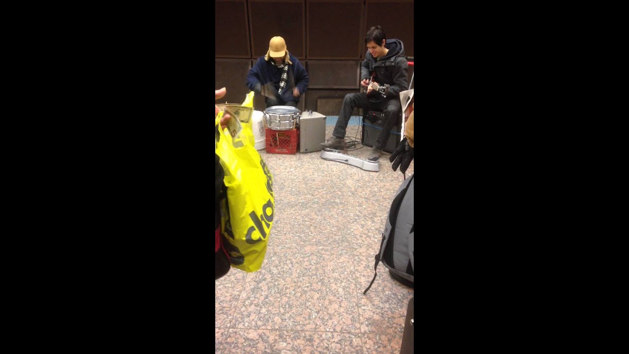 Best Chicago street performers Subway jackson st.