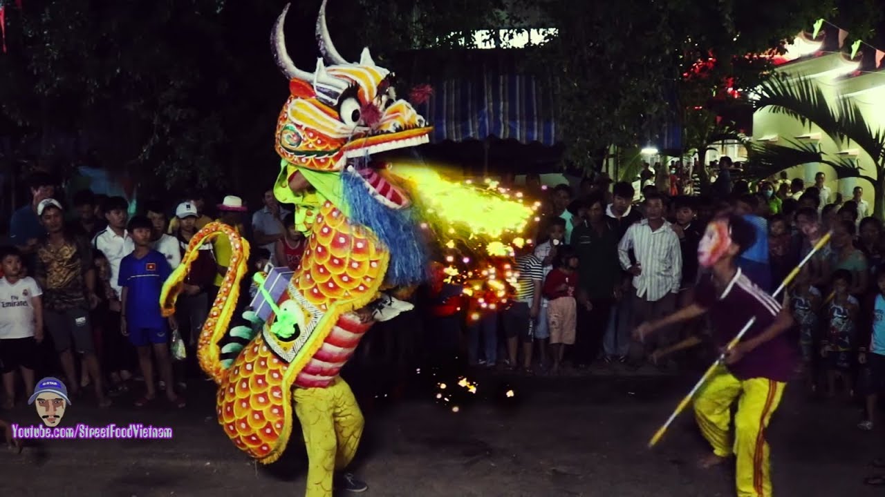 Múa Lân Long Mã Phun Lửa đại chiến Tôn Ngộ Không