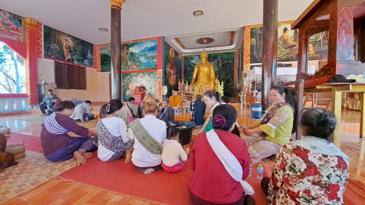 ใส่บาตร