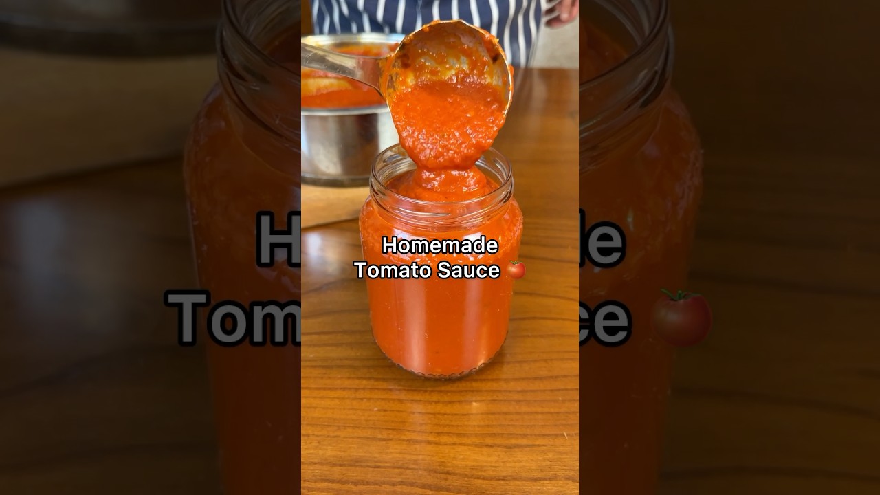 HOMEMADE TOMATO SAUCE 😍🍅 #tomato #recipe #italy #food #foodie #sauce