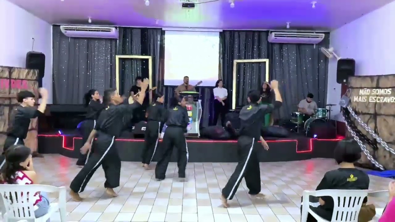 "Moisés" Fernandinho (coreografia)