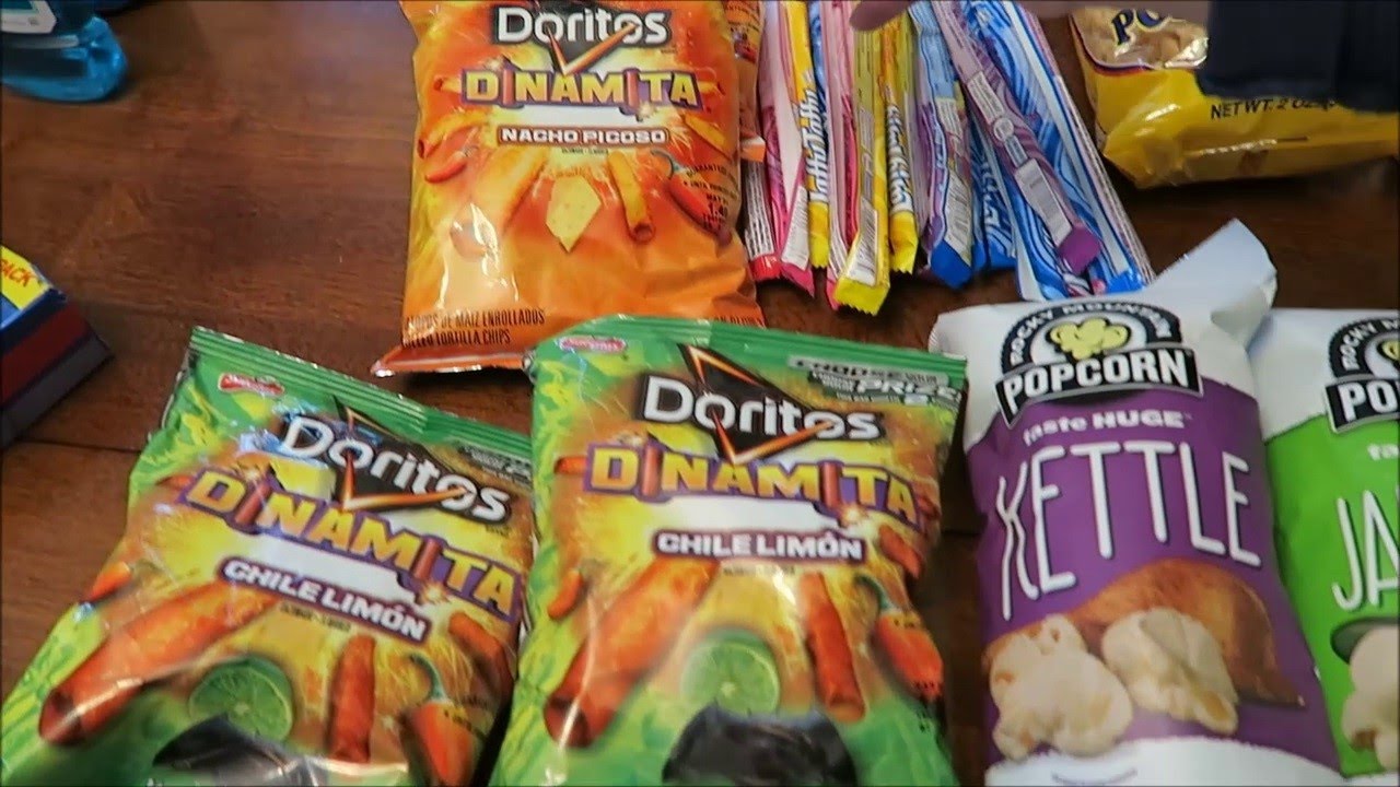 A Wind-Up Car Short Vlog, Walmart Haul & Box Openings