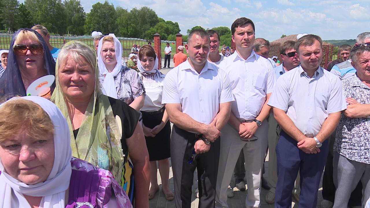 Освящение храма в селе Анновка Корочанского района