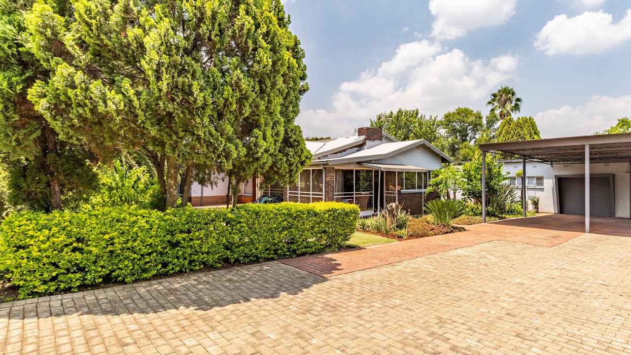 Spacious Family Home with Flatlet & Pool | Valhalla, Centurion | RE/MAX