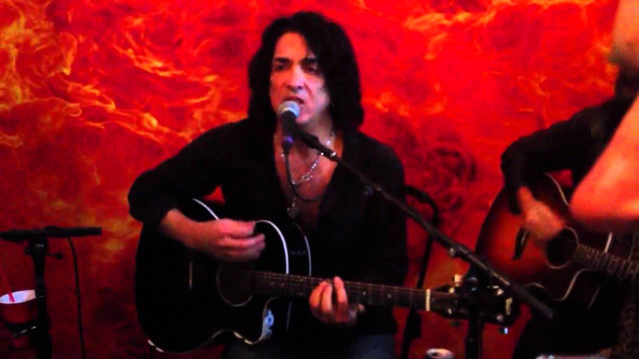 Kiss-Strutter