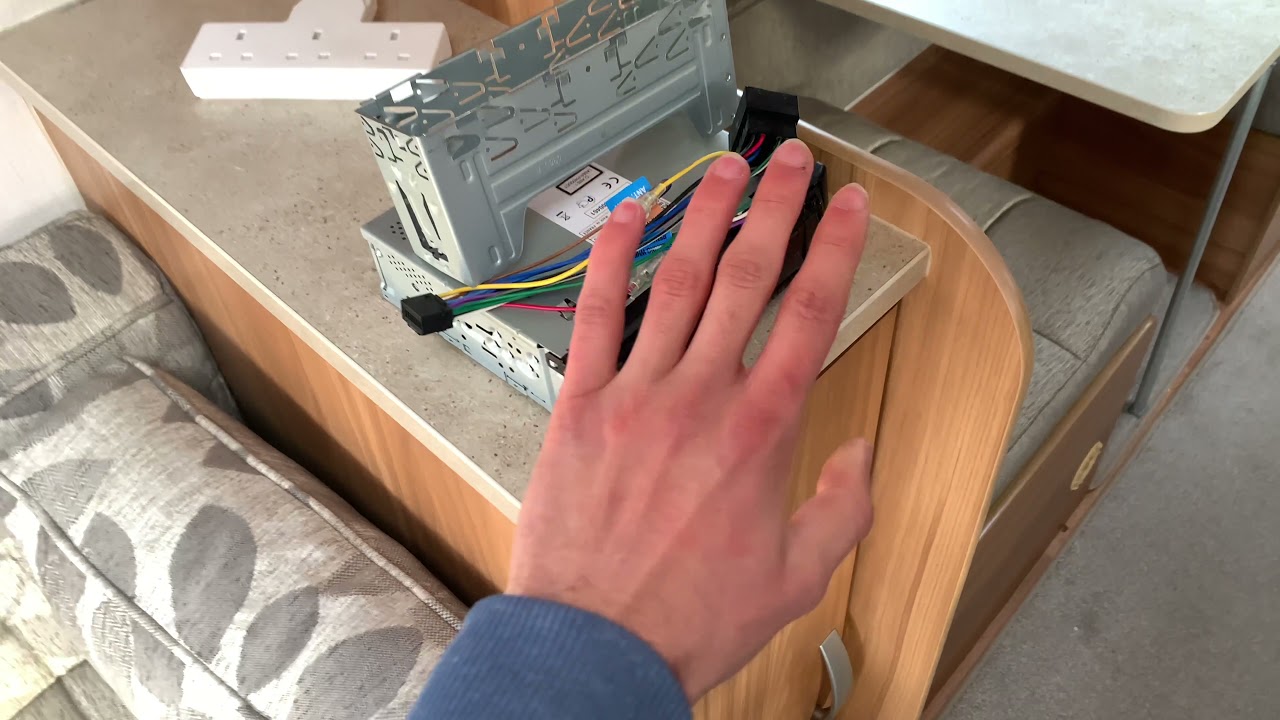 How to upgrade caravan radio