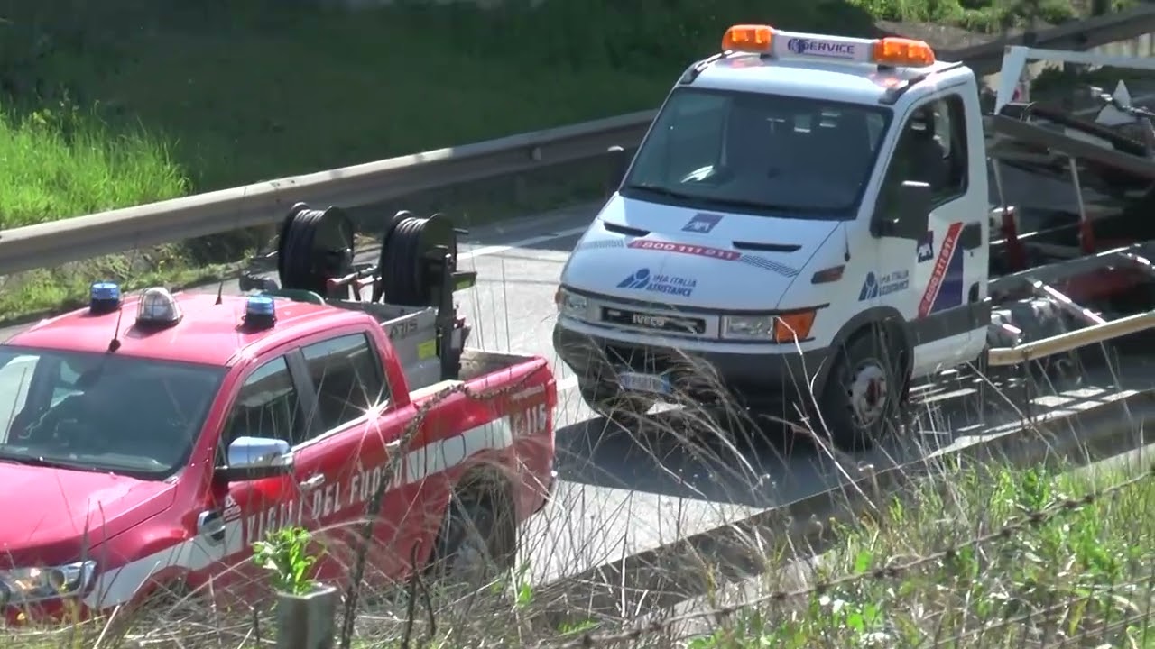 Matera, scontro frontale sulla Statale 7. Morto un 70enne