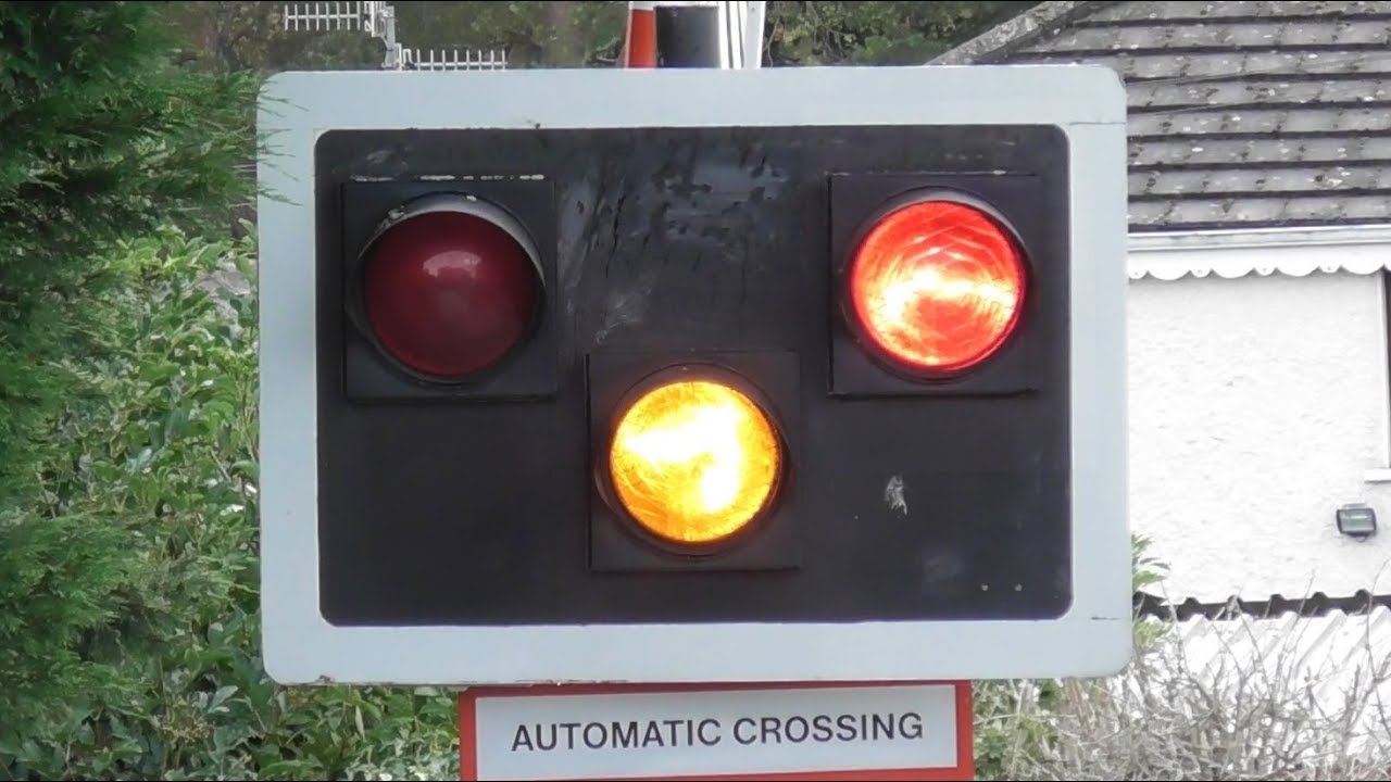 Railway Crossing with Lights Malfunction - Barberstown, Dublin