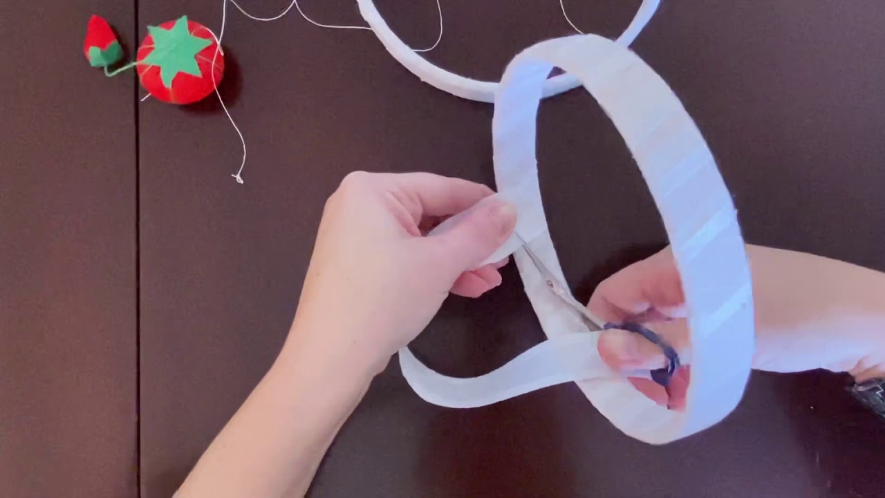 How to wrap your embroidery hoop with cotton bias tape