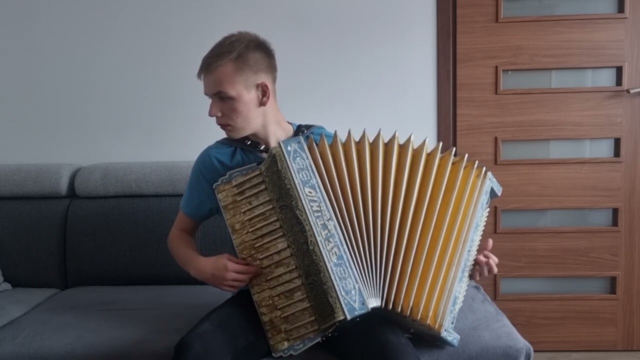 Jest zakątek na tej Ziemi (Czarna Madonno)- akordeon Settimio Soprani 120