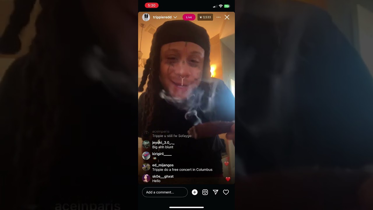 ￼Trippie redd talking to his fan and smoking ￼