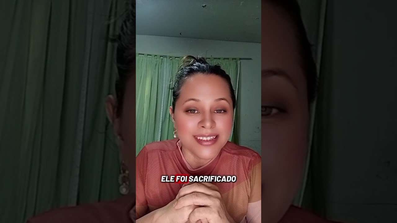 Isaías 53:7 - 7 Ele foi oprimido e afligido, mas não abriu a sua boca; como um cordeiro foi levado 
