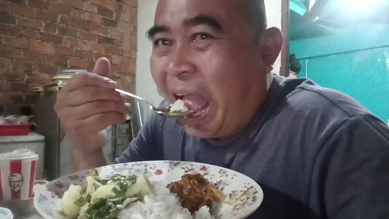 Makai malam enggau anak madi