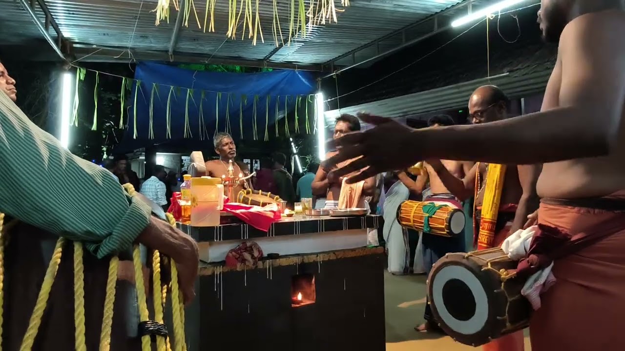 MGkavu.chandhanampurathu veettil Malavazhiyattam.#song #entertainment #nadan #nadankalakal #theyyam