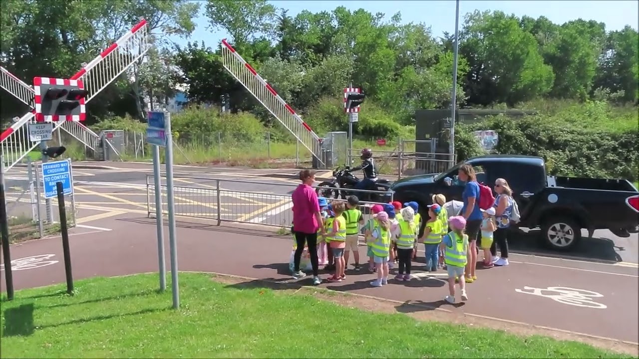 LEVEL CROSSINGS AT MINEHEAD AND WATCHET WSR