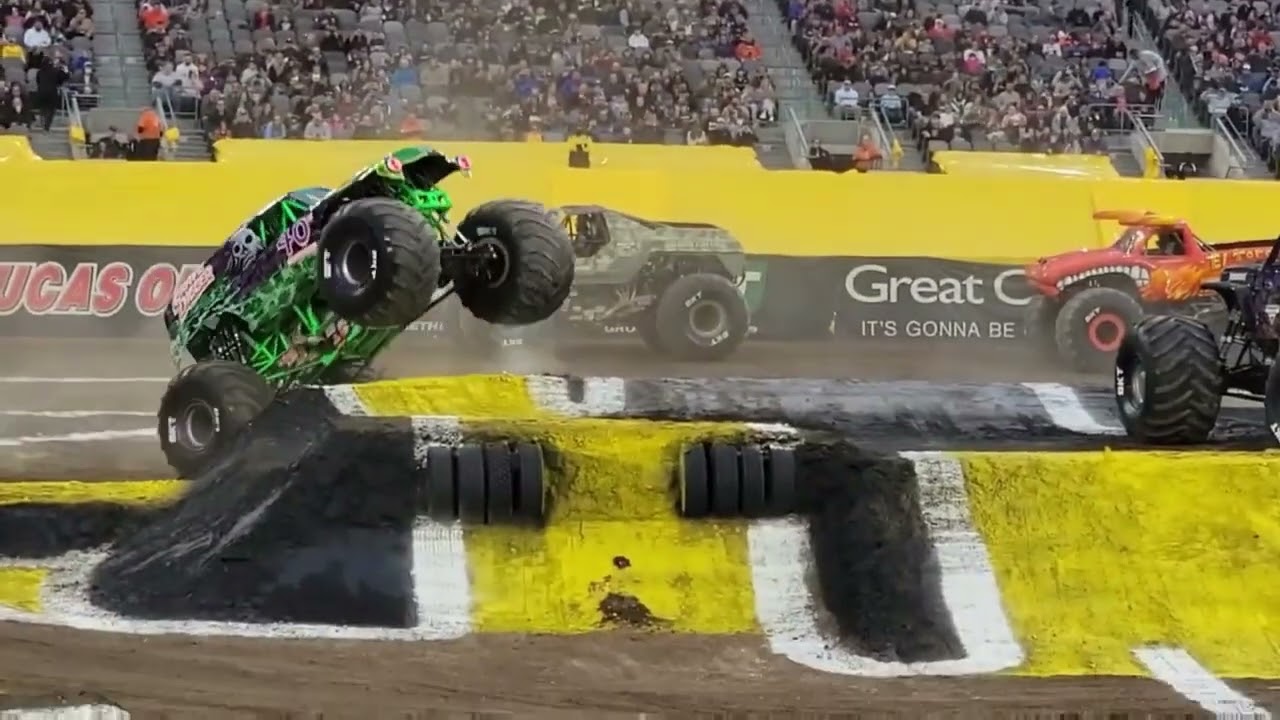 Monster Jam East Rutherford 2022