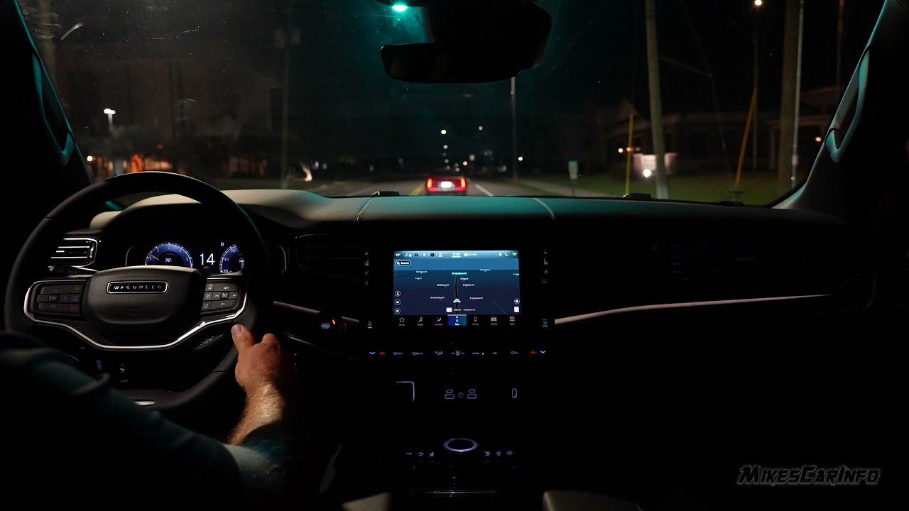 👉 AT NIGHT: 2022 WAGONEER - Interior & Exterior Lighting Overview + Night Drive