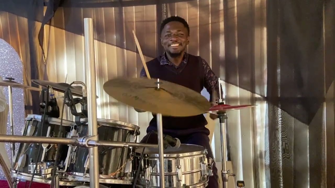 Holding the Groove for Sunday praise session 